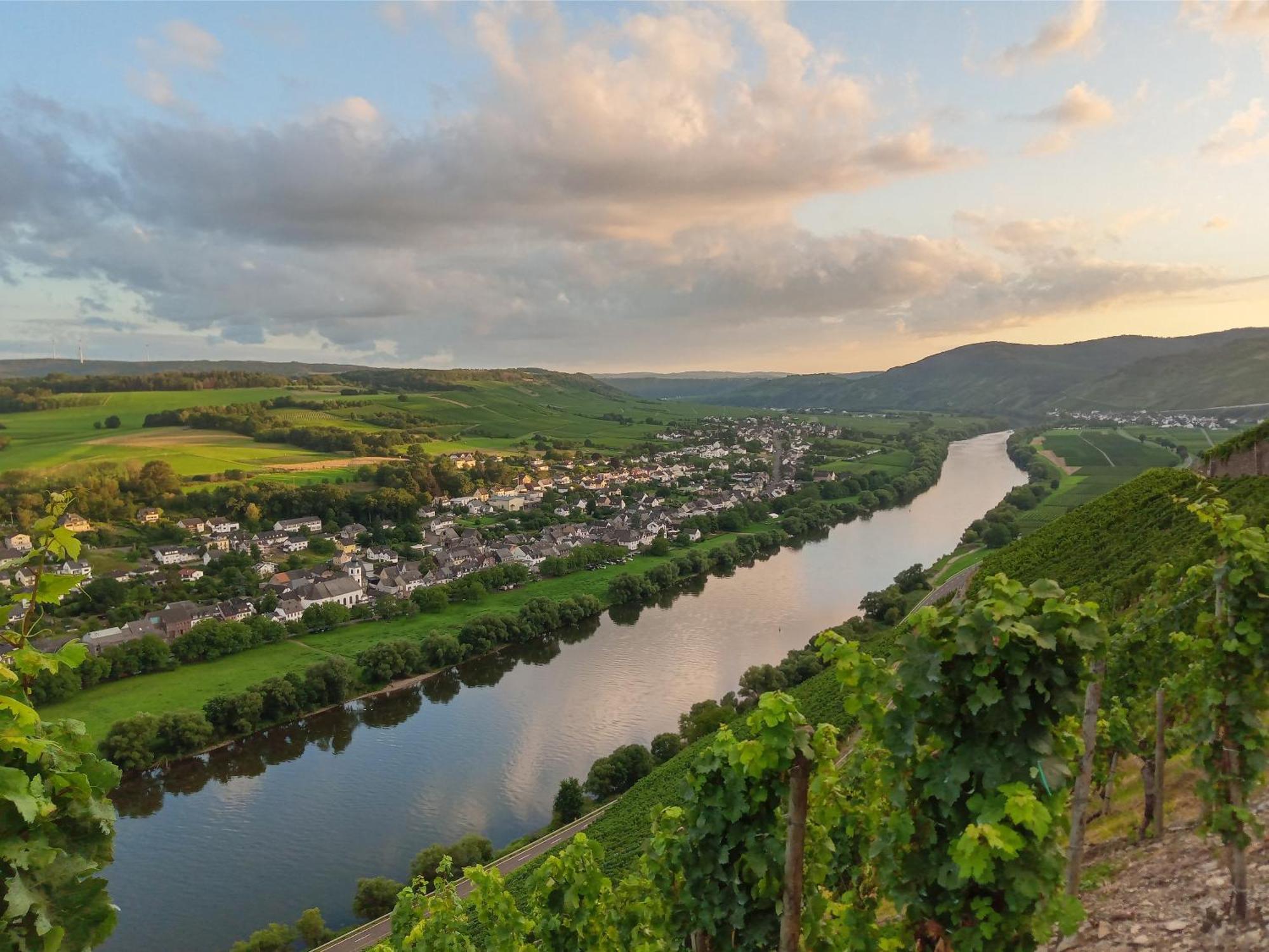 Das Rote Ferienhaus Terlinden Lieser Kültér fotó